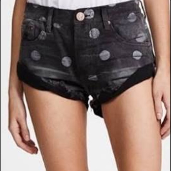 ONE X ONE TEASPOON BONITA black jean shorts 27. - Picture 3 of 8